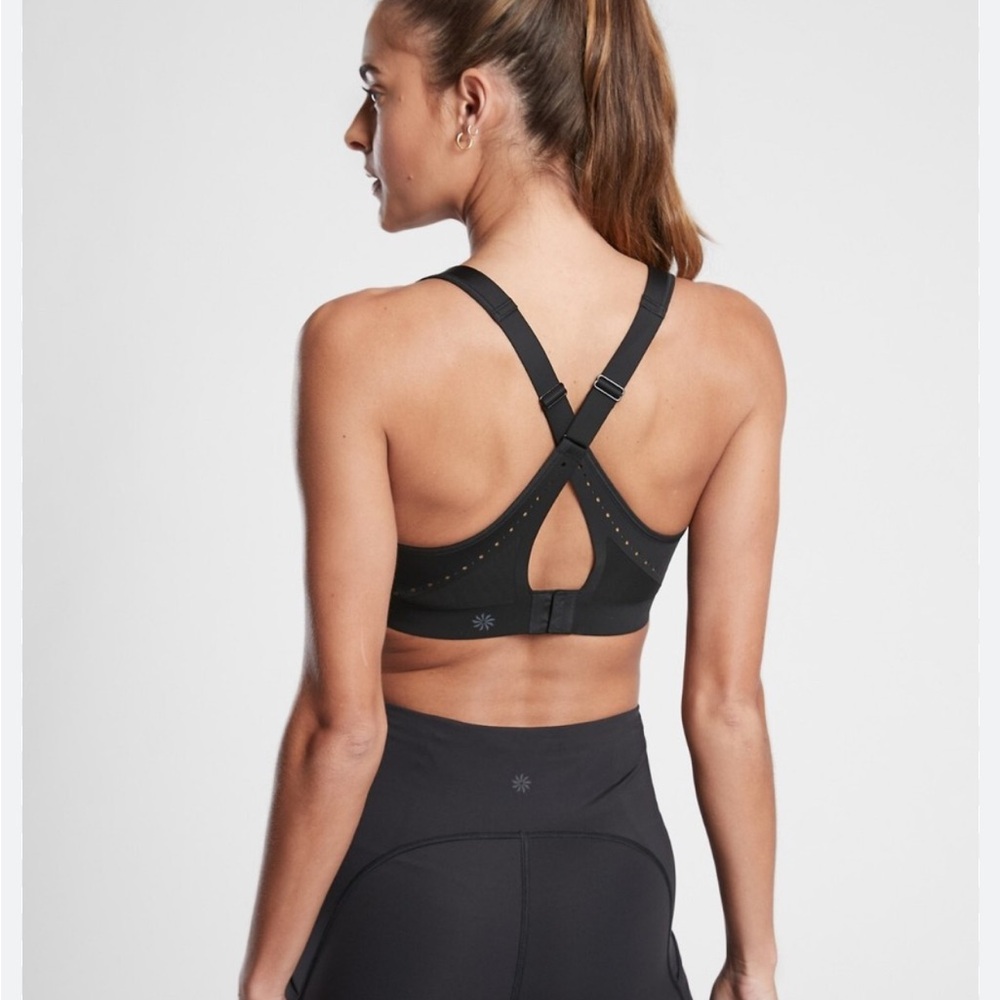 Athleta Phenomena Bra in black 34D